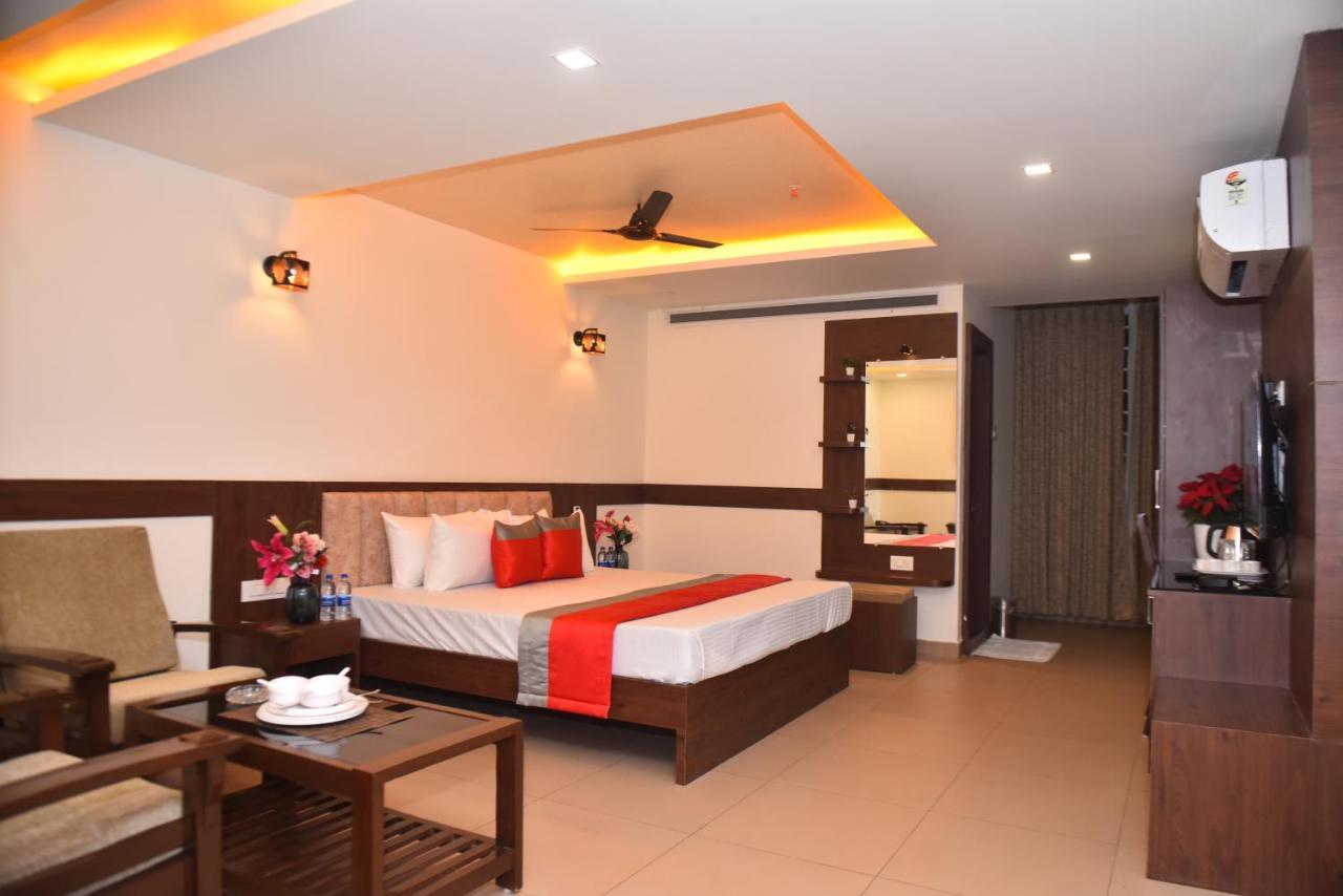 M R Residency Dharwad. Apartment Exterior foto